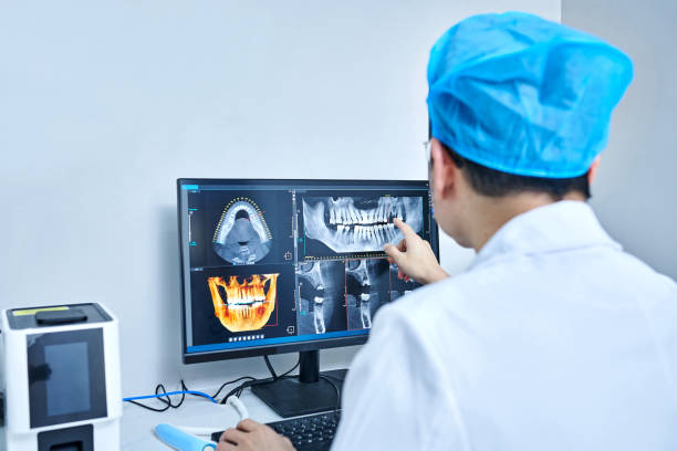 Best Dentist for Tooth Abscess  in Lomita, CA